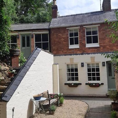 Beautiful Georgian Cottage Within A Private Walled Garden Oakham Exterior foto