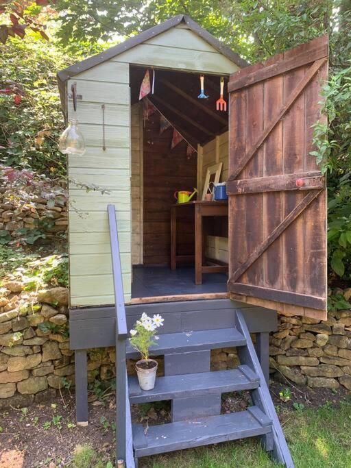 Beautiful Georgian Cottage Within A Private Walled Garden Oakham Exterior foto
